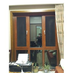 阳台装修重要动作揭晓 为何厂家直供‘窗纱一体’防门越来越流行？
